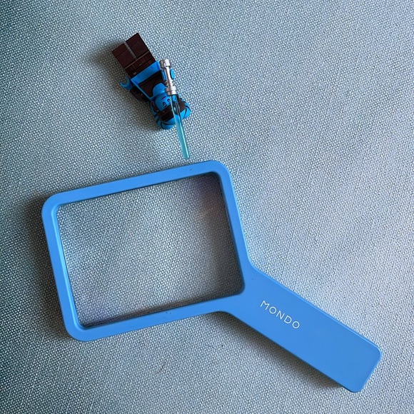 Mondo Loupe Magnifying Glass - Picture 9 of 10